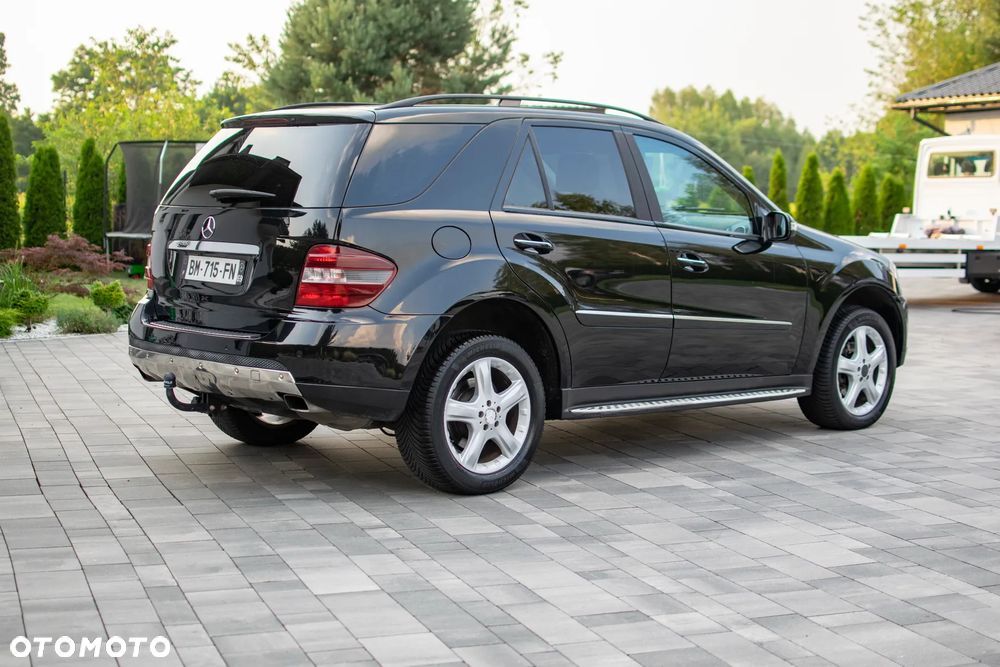Mercedes-Benz ML 320 CDI 4Matic 7G-TRONIC DPF Edition 10 - 11