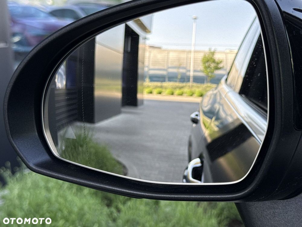 Mercedes-Benz GLC - 22