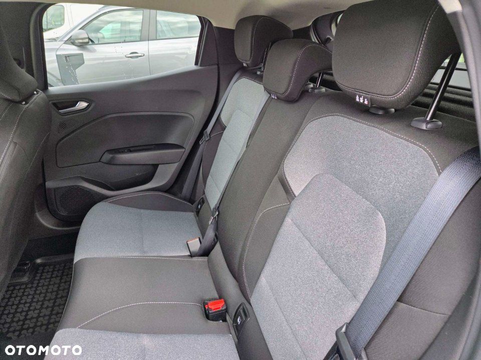 Renault Clio - 8