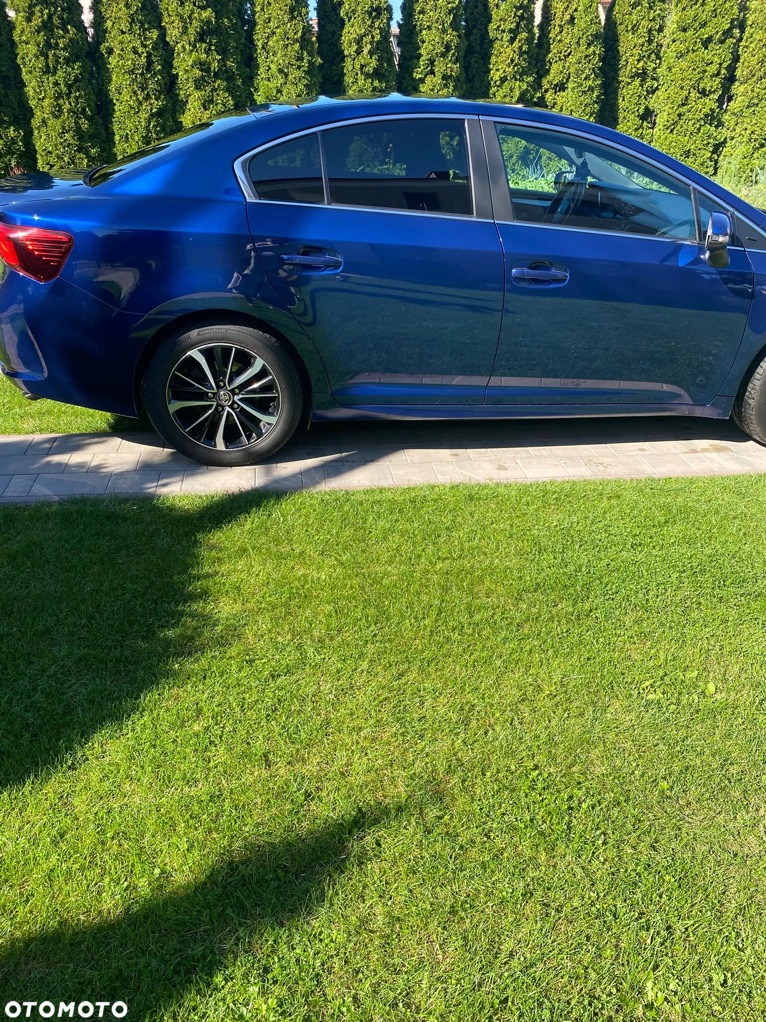 Toyota Avensis 2.0 D-4D Premium - 11