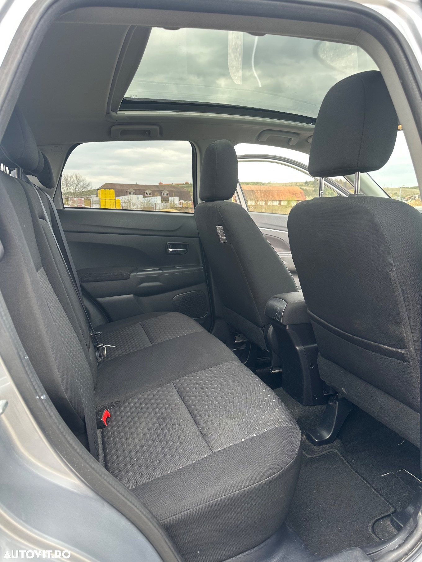 Mitsubishi ASX 1.8 DI-D 4WD Intense - 13
