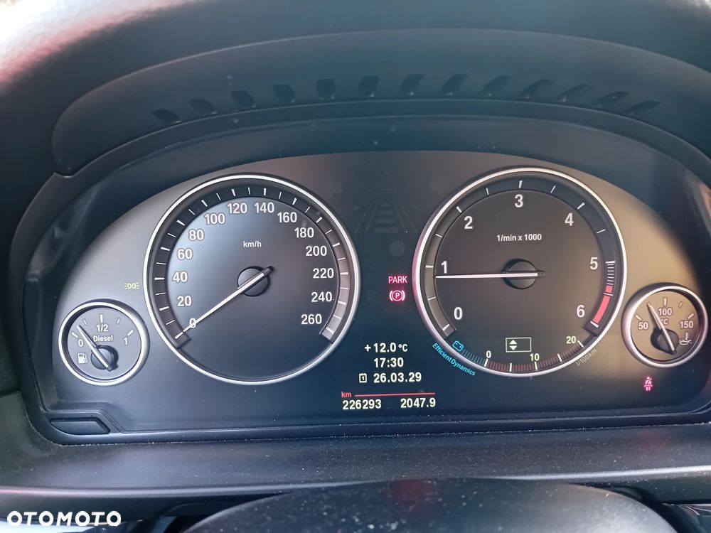 BMW Seria 5 520d - 9