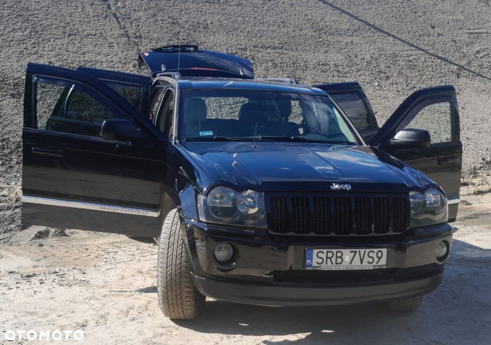 Jeep Grand Cherokee - 1
