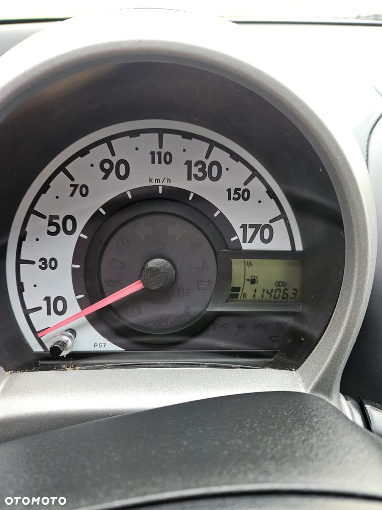 Toyota Aygo City - 11