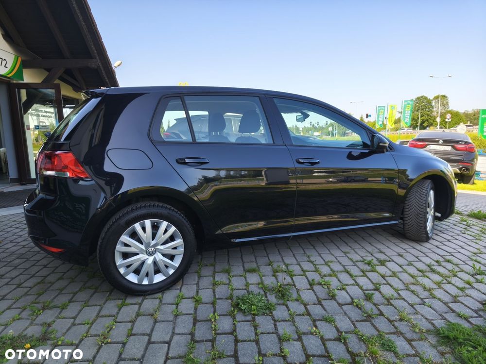 Volkswagen Golf - 5