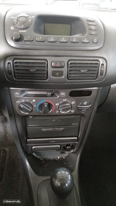 Quadrante Toyota Corolla E11 2.0 D-4D de 2001 - 8