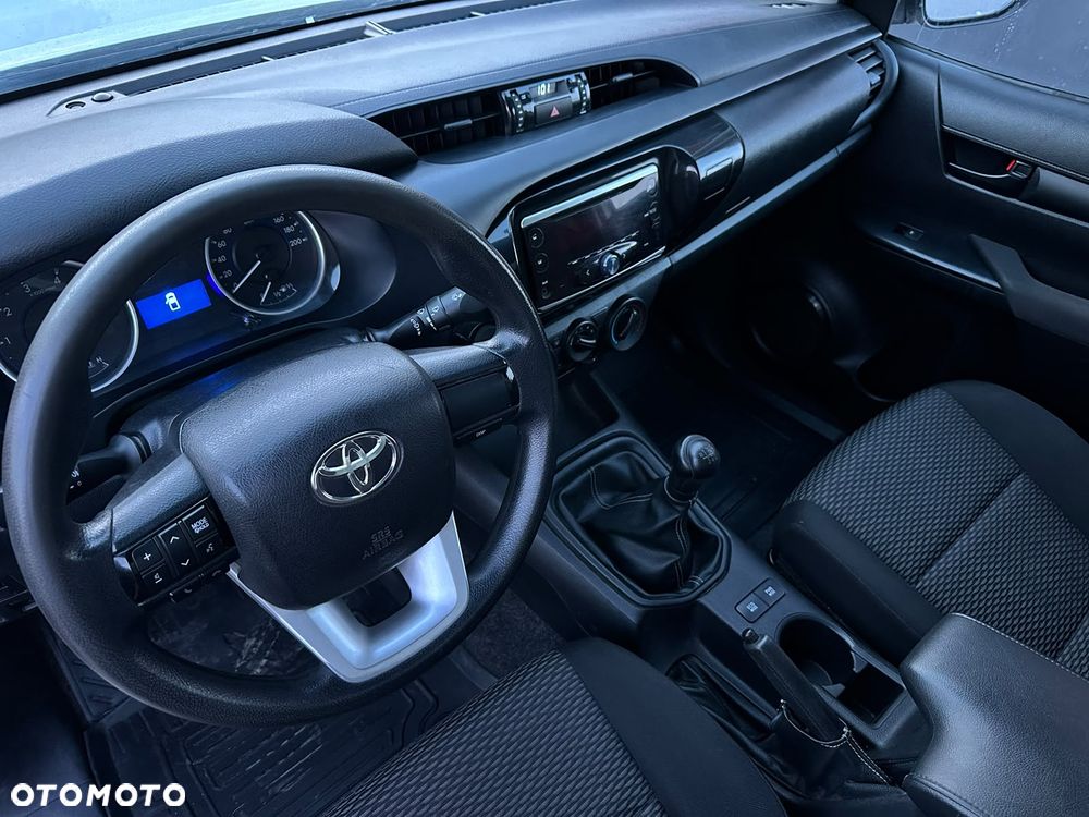 Toyota Hilux 2.4 D-4D Single Cab DL 4x2 - 15