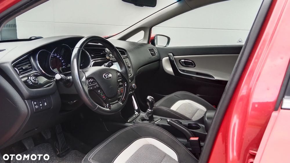 Kia Ceed 1.6 CRDi S - 8