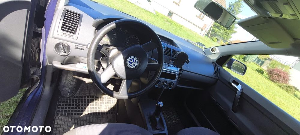 Volkswagen Polo 1.4 16V Trendline - 6