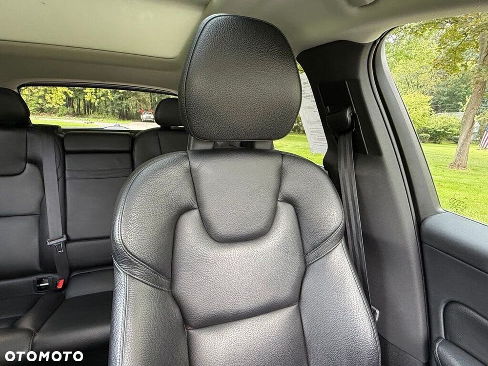 Volvo XC 60 - 31