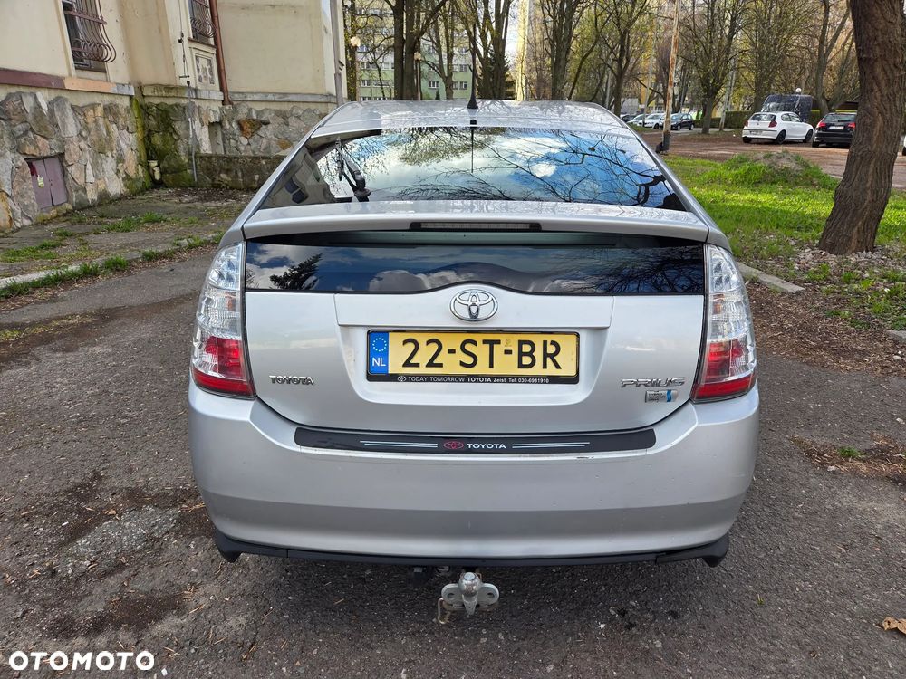 Toyota Prius 1.5 VVT-i Prestige - 6