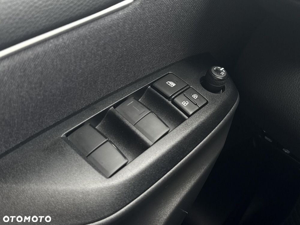 Toyota Yaris Hybrid 1.5 Style - 30