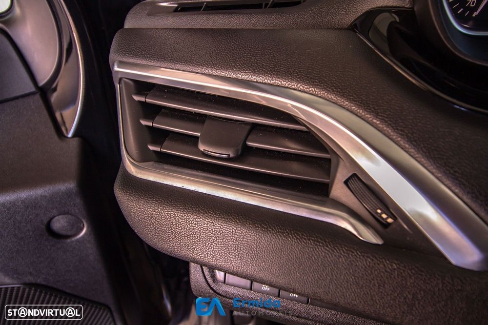 Peugeot 208 1.6 e-HDi Active - 38