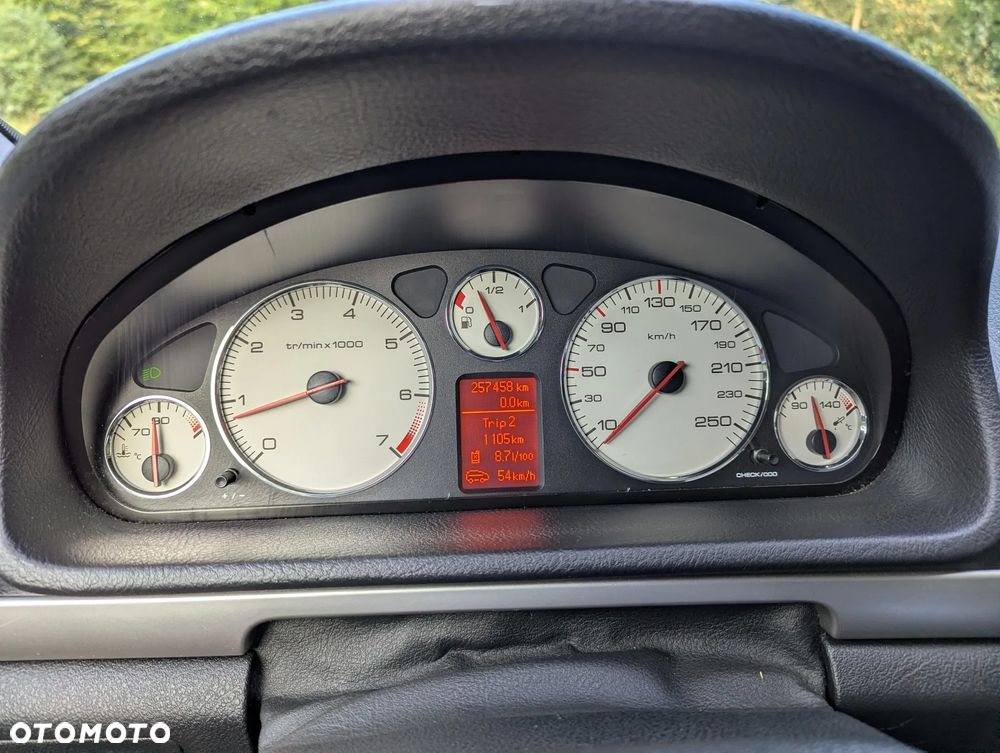Peugeot 407 - 23