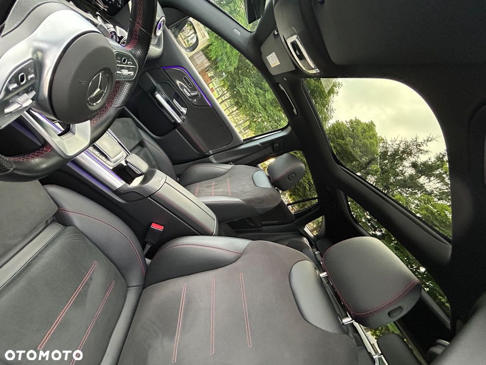 Mercedes-Benz GLA 250 e 8G-DCT AMG Line - 18