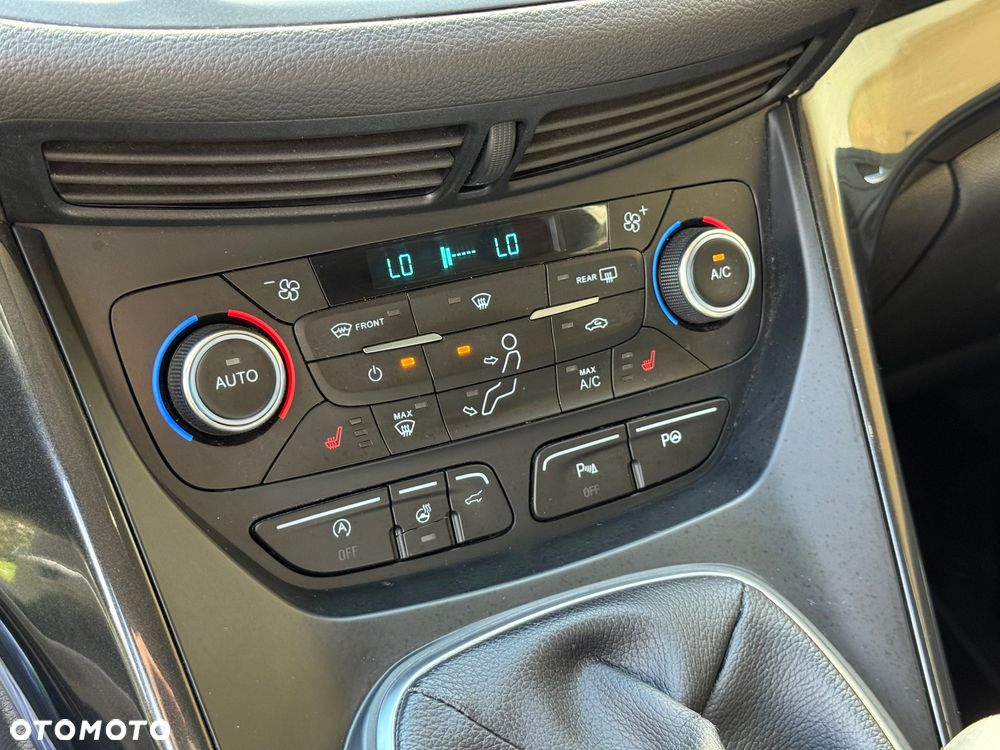 Ford Kuga 2.0 TDCi FWD Titanium Plus - 33