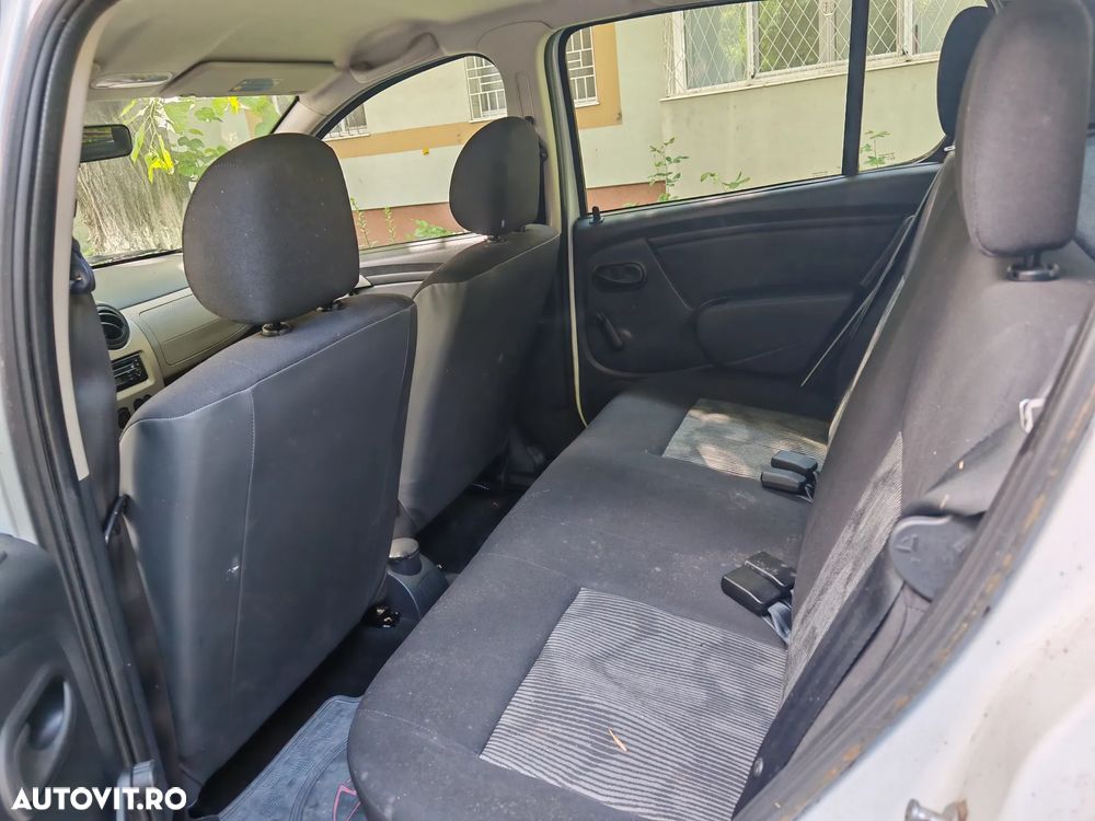 Dacia Sandero 1.2 75CP Acces - 8
