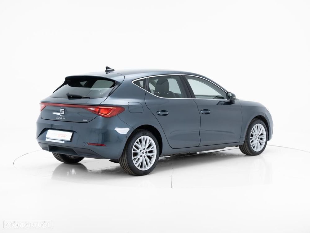 SEAT Leon 1.4 e-Hybrid Xcellence DSG - 4