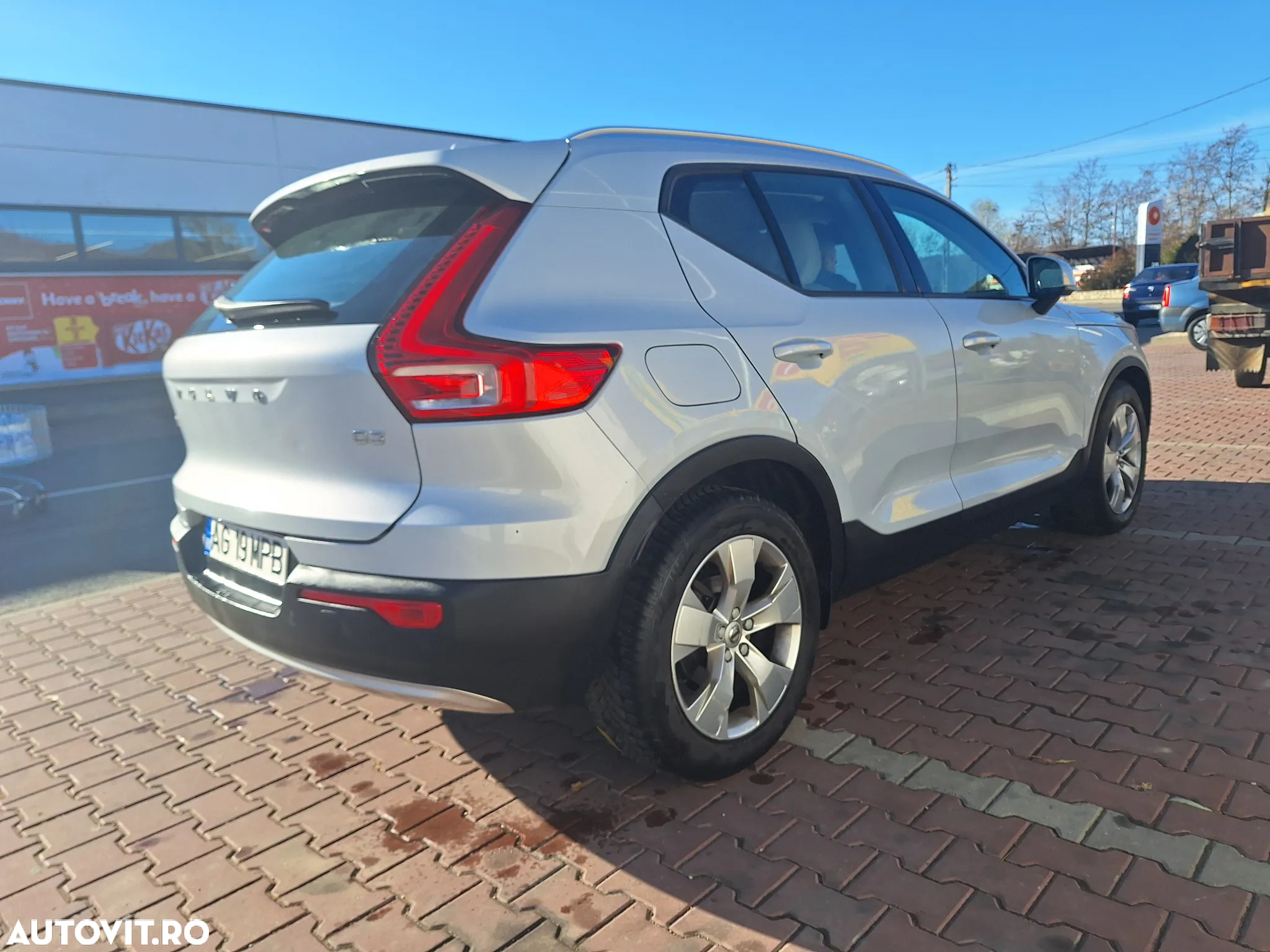Volvo XC 40 D3 Geartronic Momentum Pro - 7