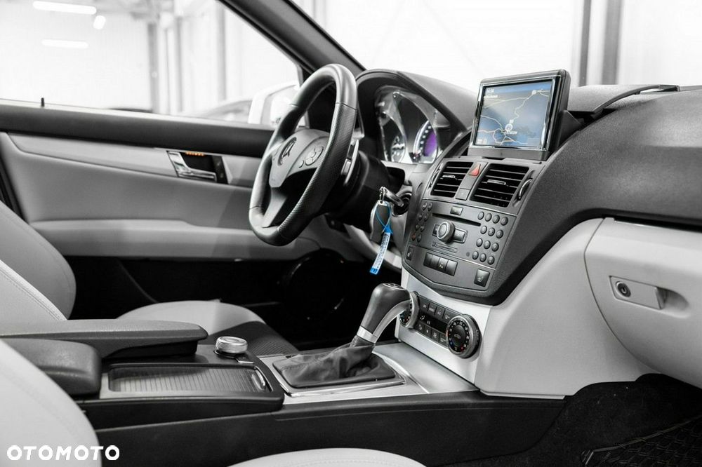 Mercedes-Benz Klasa C 63 AMG AMG SPEEDSHIFT MCT - 21