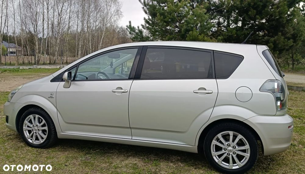 Toyota Corolla Verso 2.2 D-CAT Sol - 8