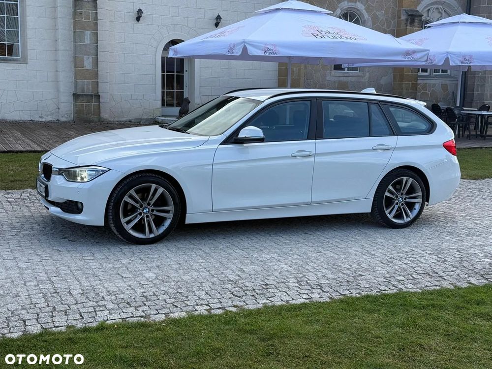 BMW Seria 3 318d Sport Line - 38