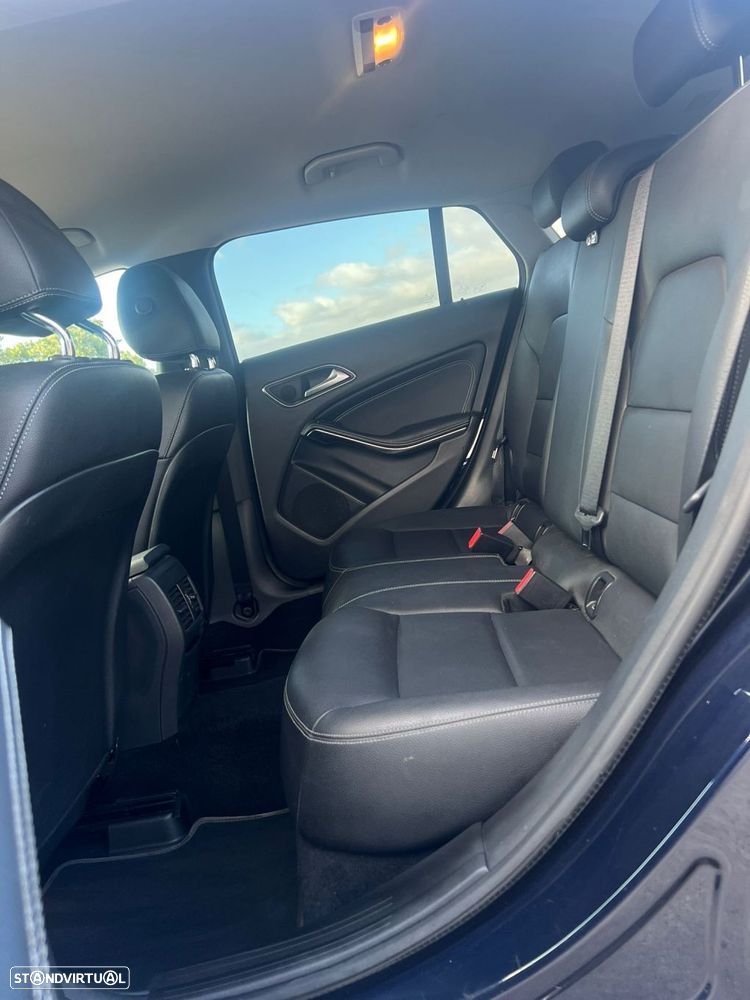 Mercedes-Benz CLA 180 - 12