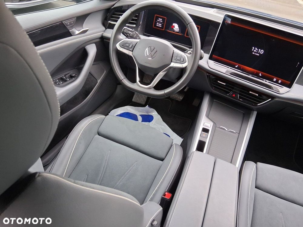 Volkswagen Passat - 17