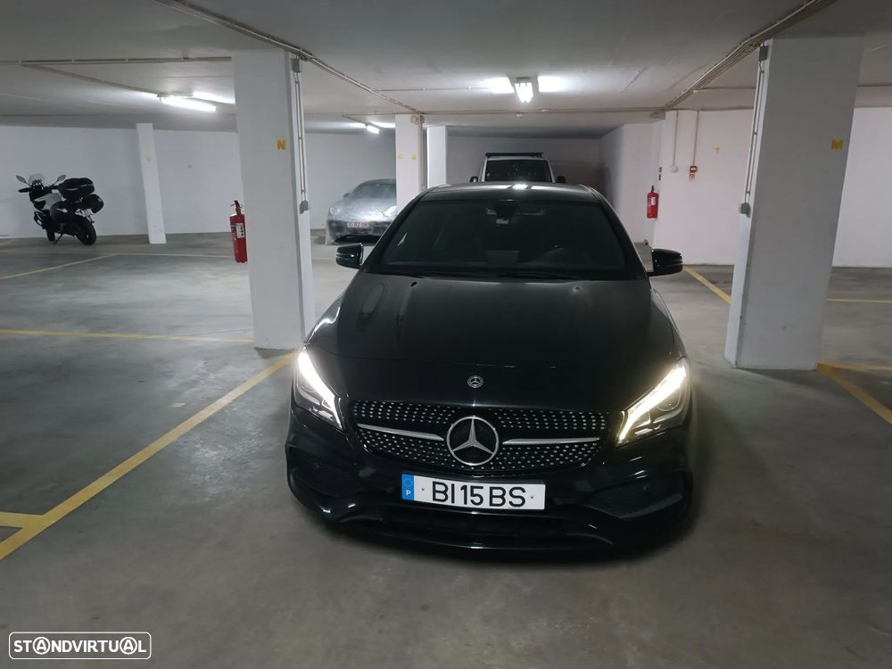 Mercedes-Benz CLA 180 d Shooting Brake AMG Line - 24