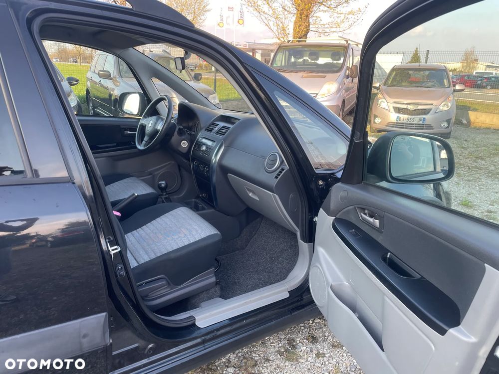 Suzuki SX4 1.6 VVT 4x2 Comfort - 18