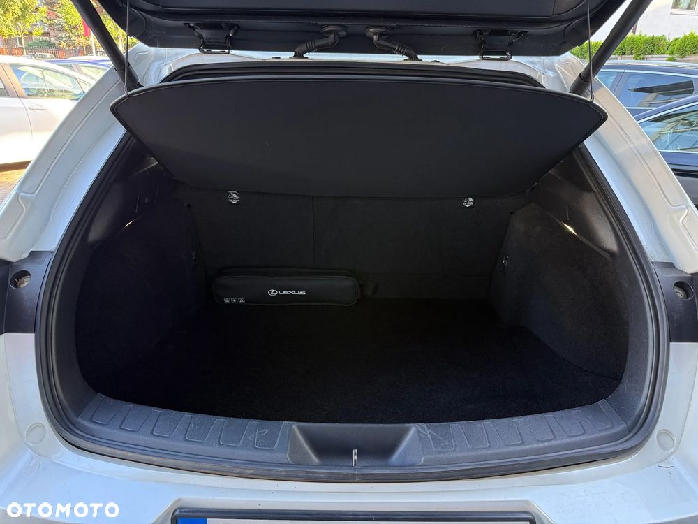 Lexus UX 200 GPF Business 2WD - 26