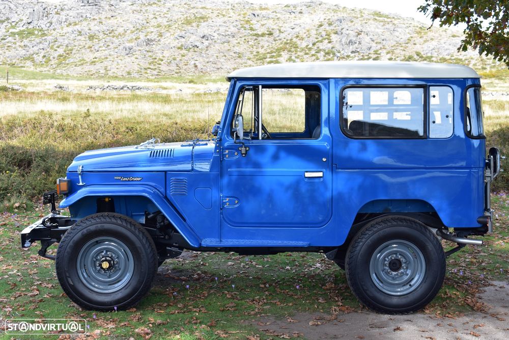 Toyota Land Cruiser - 3