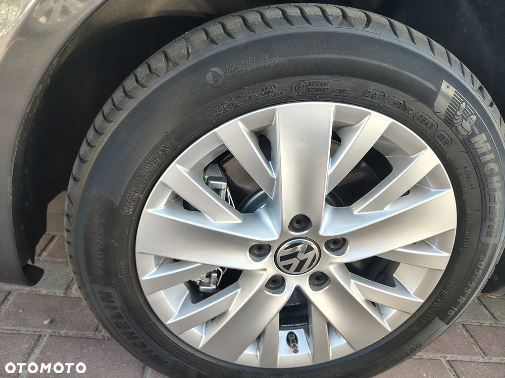 Volkswagen Touran 2.0 TDI DPF BlueMotion Technology Life - 13