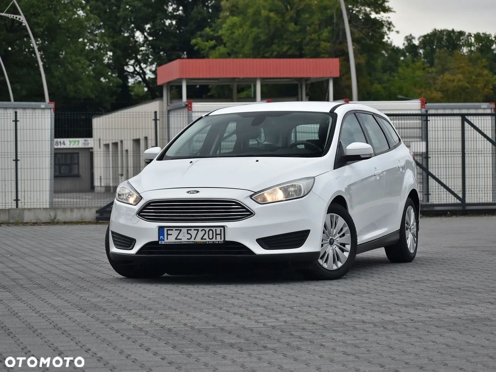 Ford Focus 1.6 Trend - 5