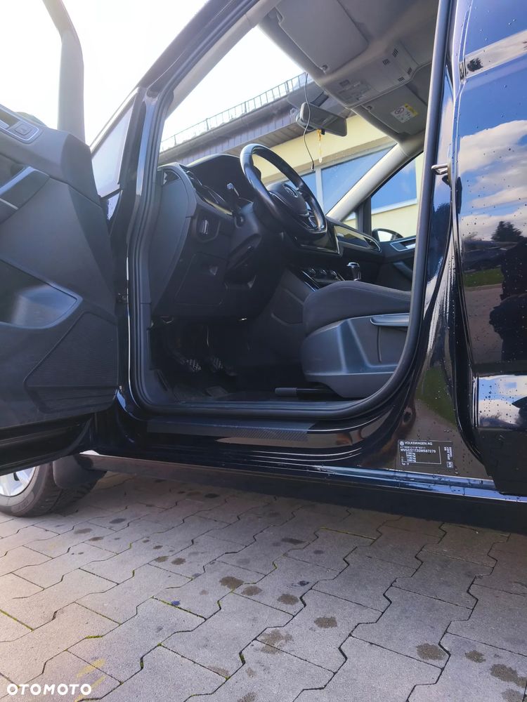 Volkswagen Touran 2.0 TDI SCR Highline - 20