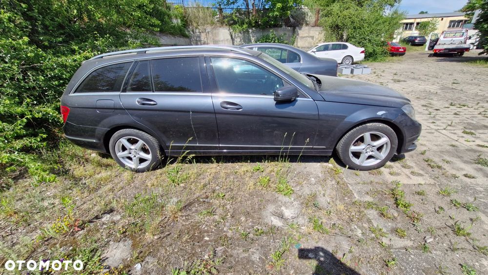 Mercedes-Benz Klasa C 220 CDI Edition - 4