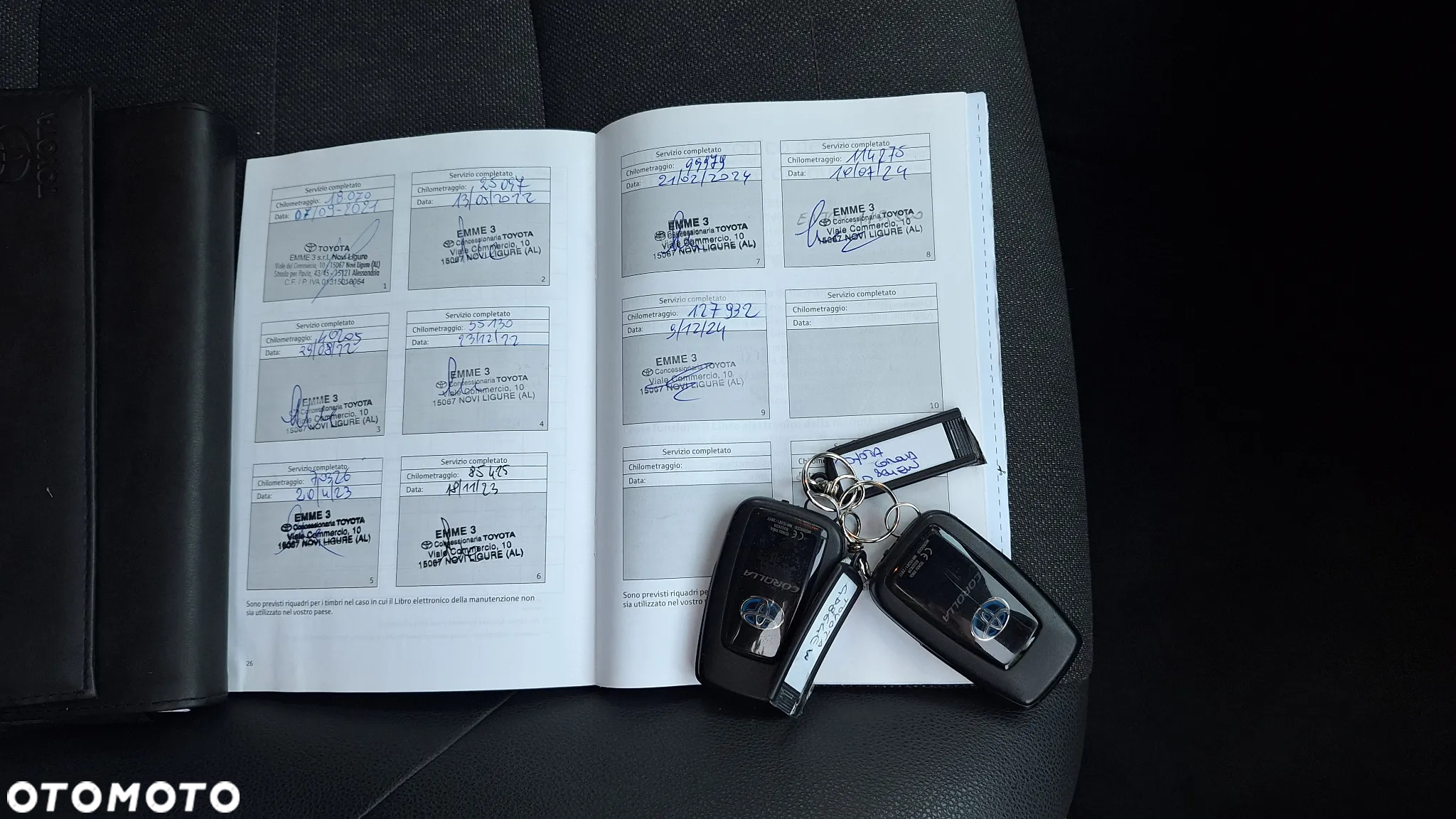 Toyota Corolla 1.8 Hybrid Executive - 16