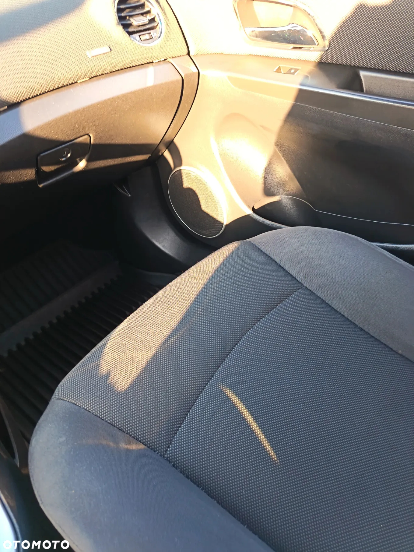 Chevrolet Cruze 1.8 LS+ - 18