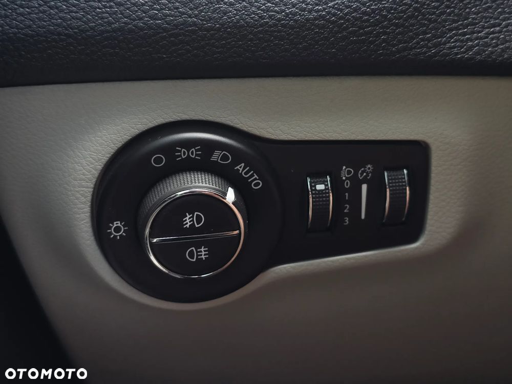 Jeep Compass 2.0 MJD Limited 4WD S&S - 29