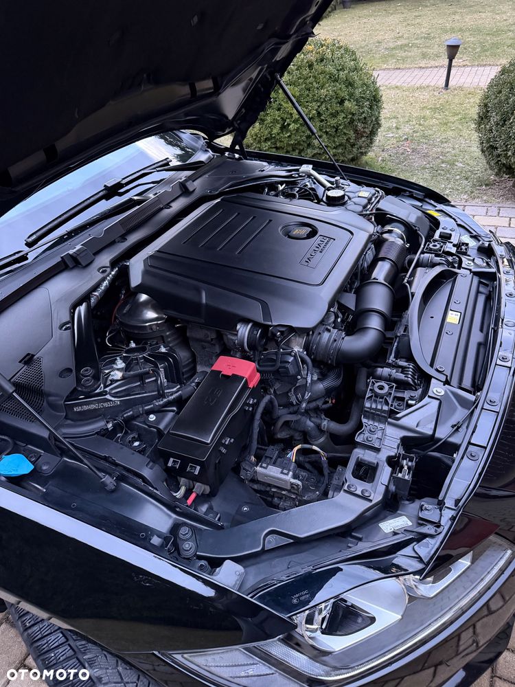 Jaguar XF 2.0 i4D AWD R-Sport - 23