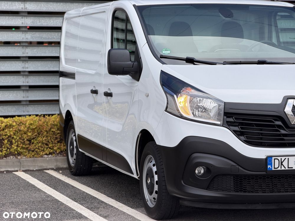 Renault TRAFIC 2019/20r 89tys km JAK NOWY Stan WZOROWY NAVI Bluetooth Tempomat Kamera FULL OPCJA Vivaro - 32