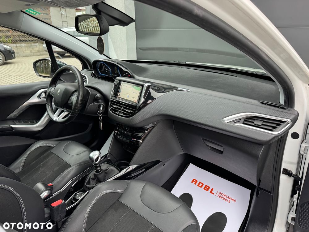 Peugeot 2008 PureTech 130 Stop&Start Crossway - 31