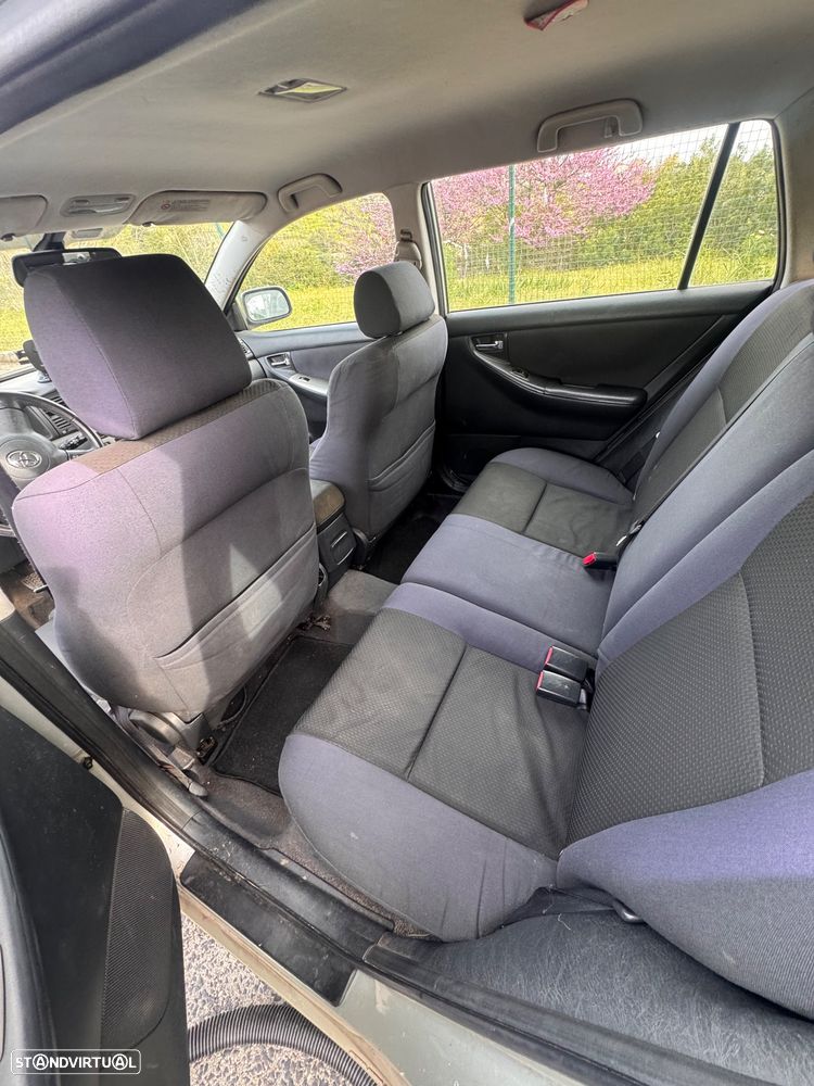 Toyota Corolla SW 1.4 D-4D - 8