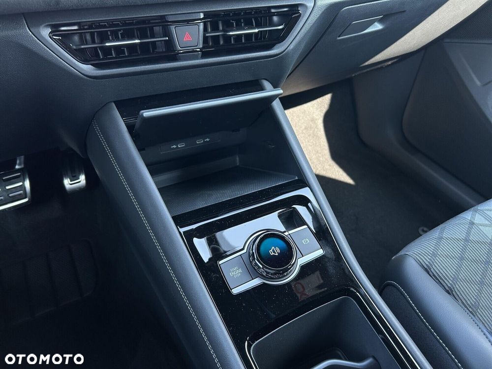 Volkswagen Tiguan - 25