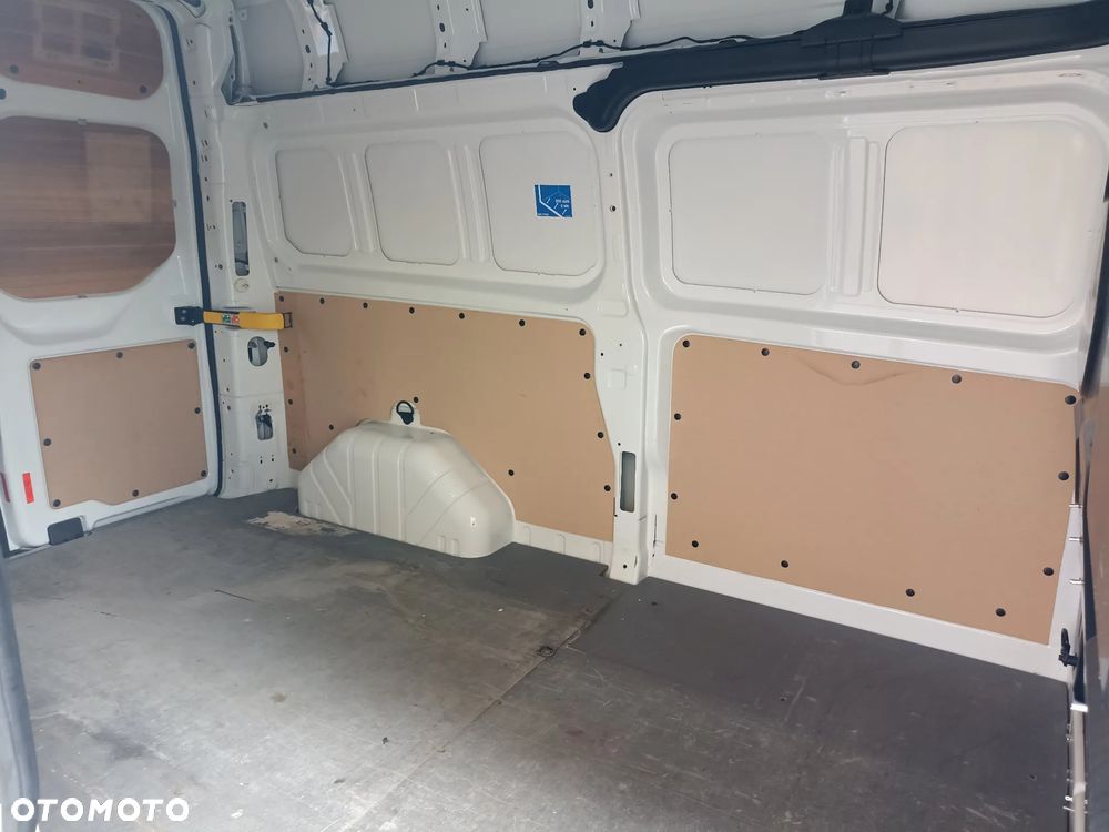 Ford TRANSIT CUSTOM - 10