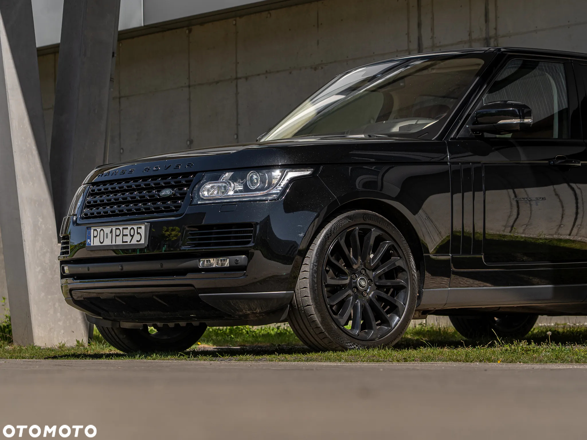 Land Rover Range Rover 4.4SD V8 AB Black - 9
