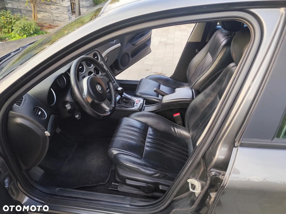 Alfa Romeo 159 1.9JTDM Distinctive - 9