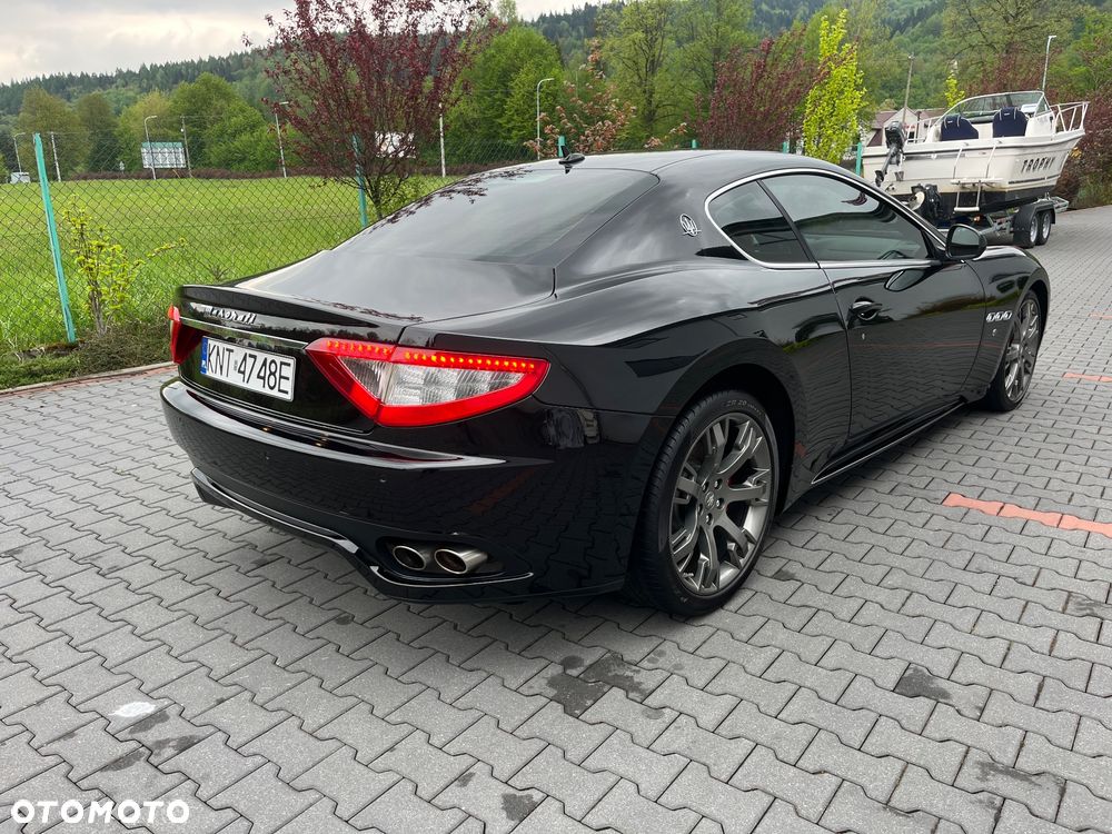 Maserati GranTurismo S Automatik - 3