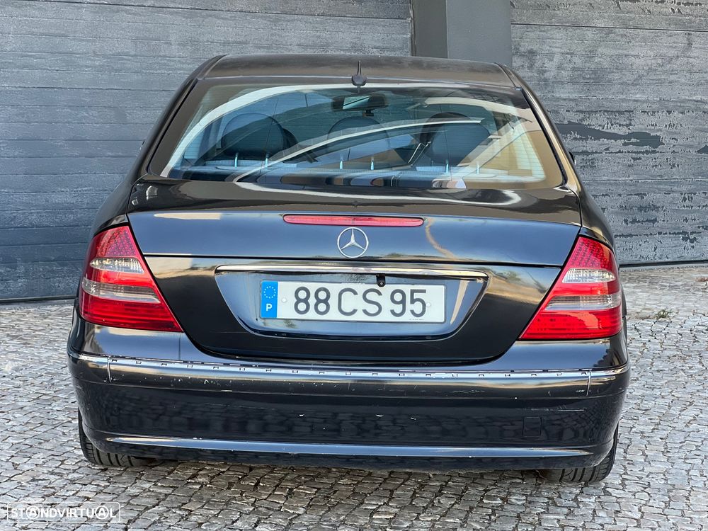 Mercedes-Benz E 220 CDI Auto Avantgarde DPF - 4