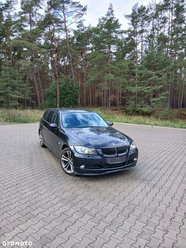 BMW Seria 3 320d DPF Efficient Dynamics Edition Edition Exclusive - 2